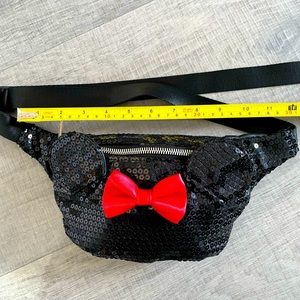 Loungefly Minnie Mouse Fanny pack
